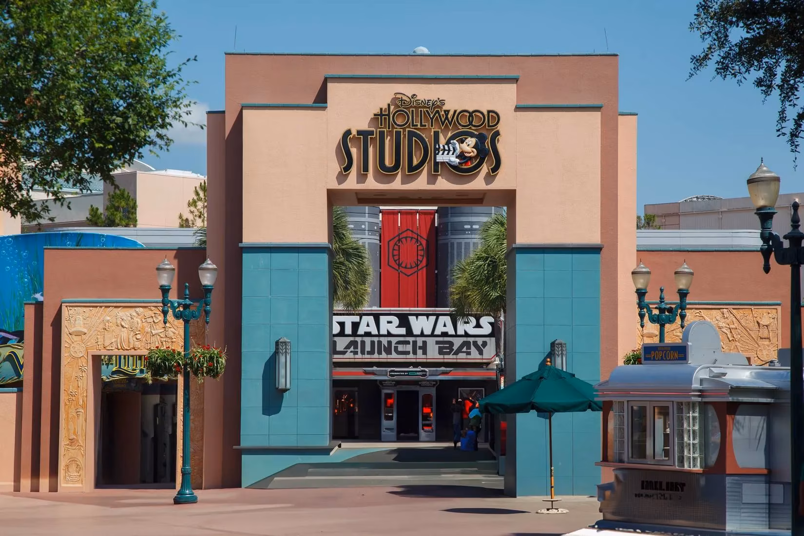 disney-hollywood-studios-iconic-archway-removed-a-look-back-future-plans-image-1