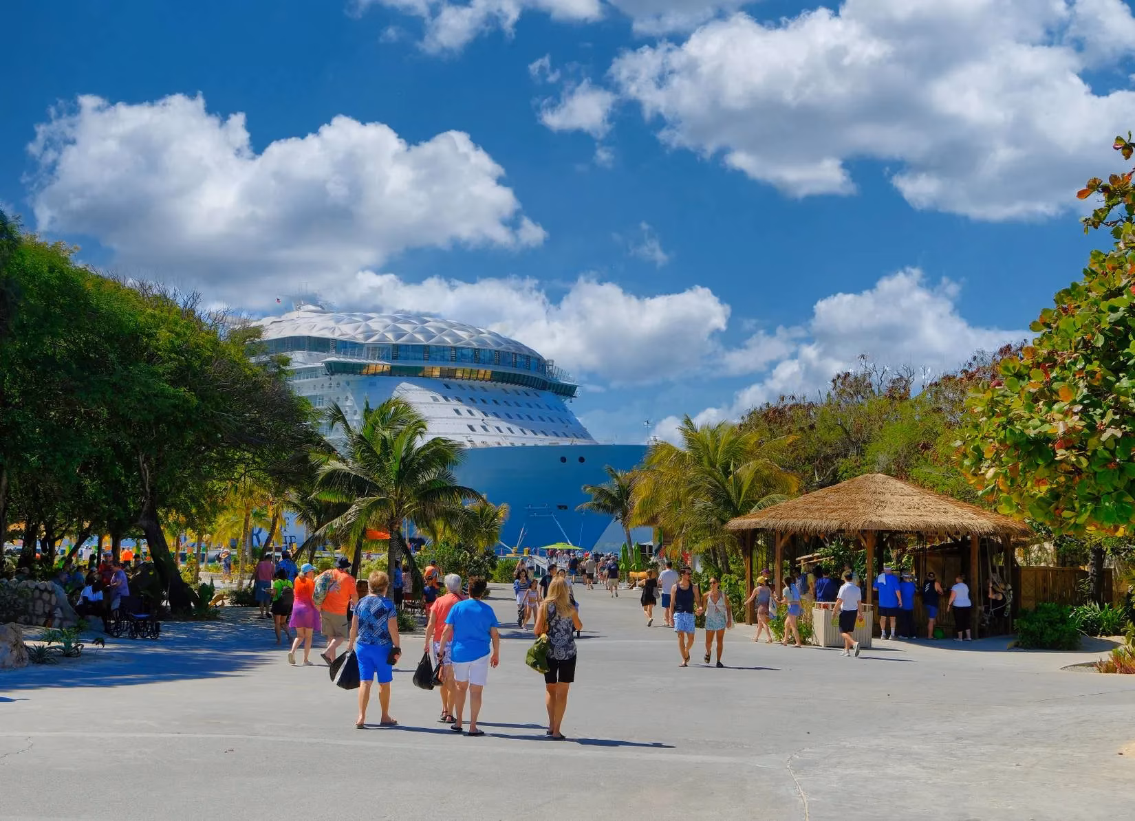 why-royal-caribbean-s-wonder-of-the-seas-is-the-ultimate-family-cruise-ship-in-2026-image-2